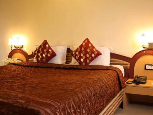 Om Shiv Hotel Margao Exterior foto